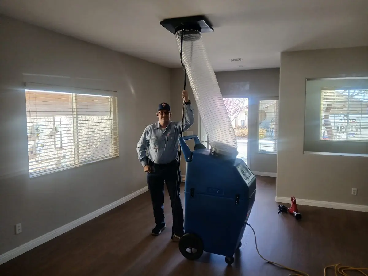 Professional Emergency HVAC Repair work inside a Temple City home
